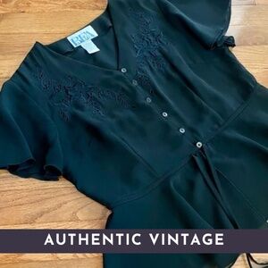 🎥 Vintage (80s) ♡ BFA Classics Silky Button-down Peplum Shirt